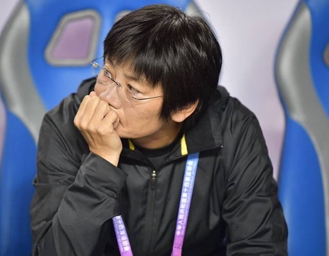我和漂亮护士做爰视频